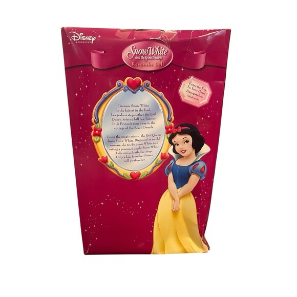 Disney Princess Snow White Brass Key Doll Green Dress - Box Has Damage